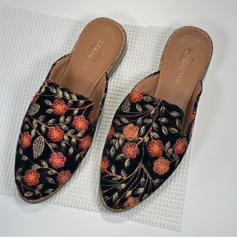 Indigo Road boho velvet mule embroidered floral slip on clogs black size 6 - Picture 2 of 8